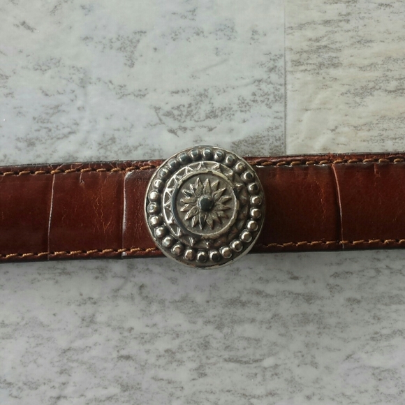 Brighton Medallion Leather Belt Size Small - Picture 3 of 8